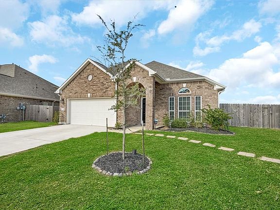 3rd image of 3600 Gracie Cir