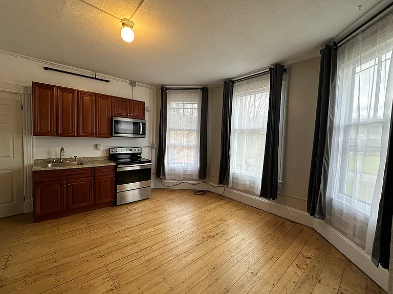 88 North Rd #3 — Photo 5
