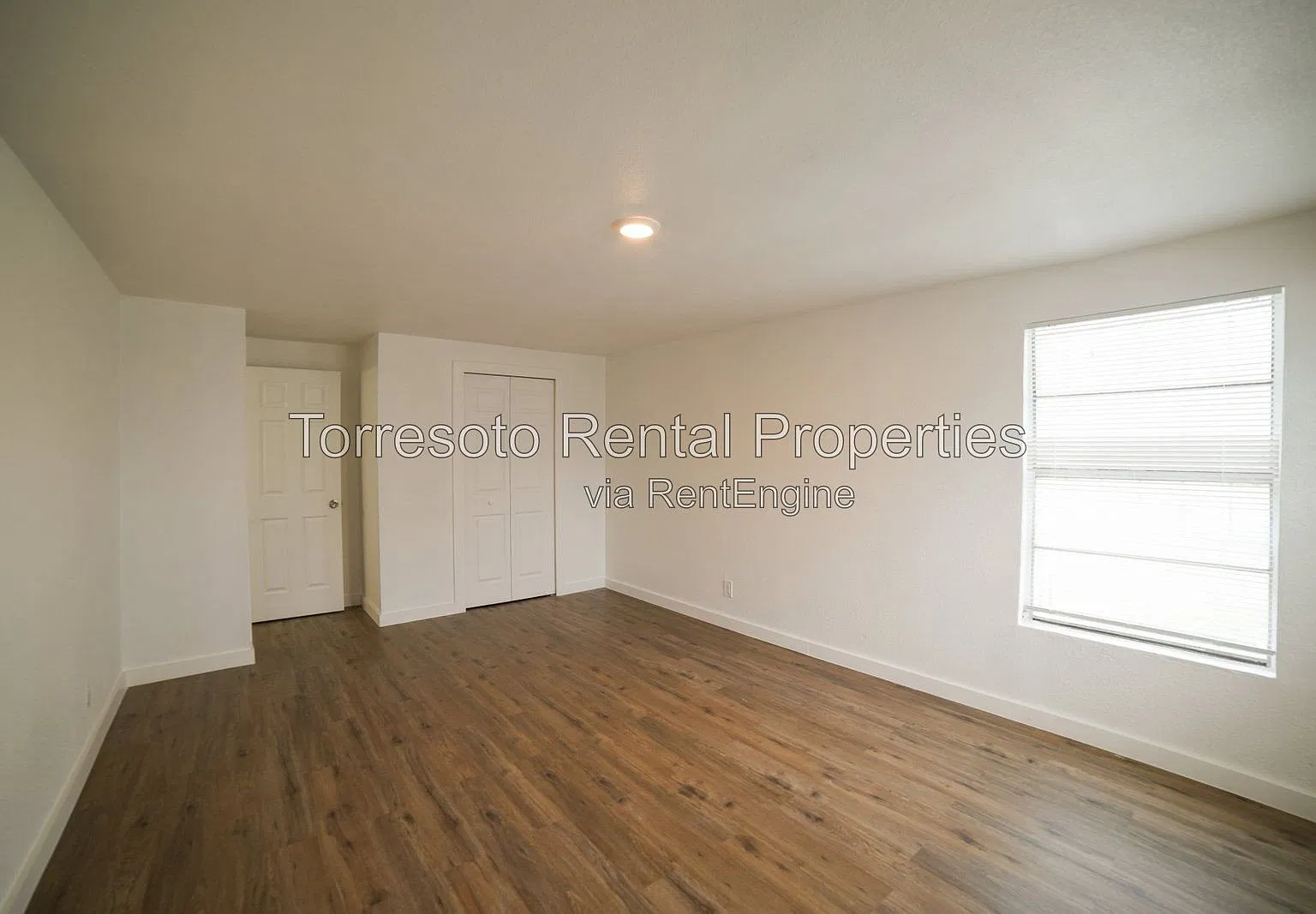 4 bed, 1.0 bath, 2115 sqft, $2,400 — Photo 1