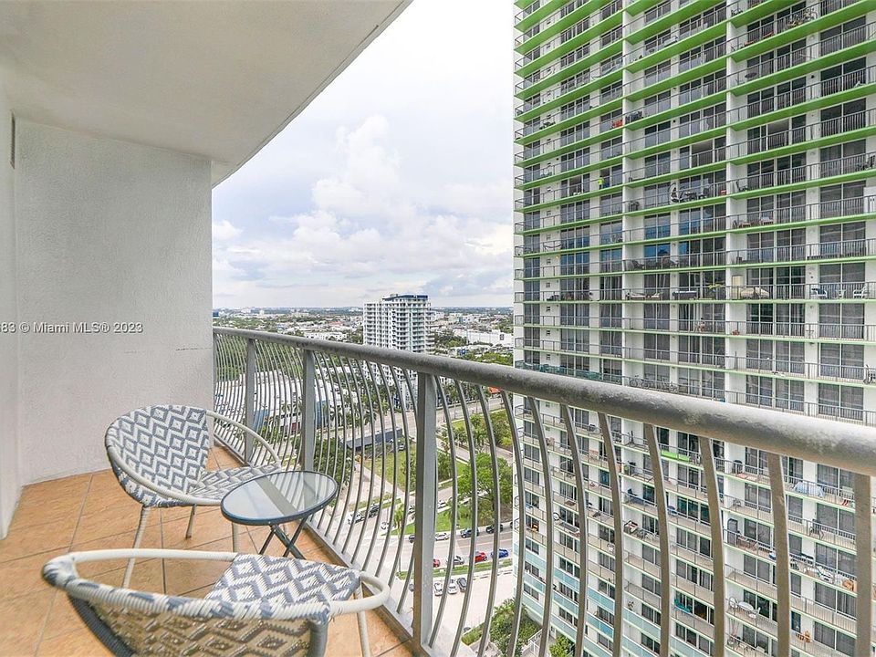 1st image of 1750 N Bayshore Dr APT 2307