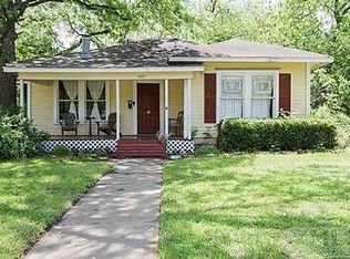 907 W Congress St, Denton, TX 76201