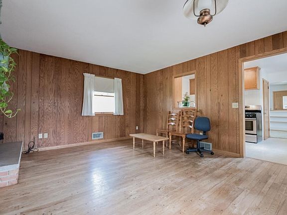 3rd image of 7628 Park Ave