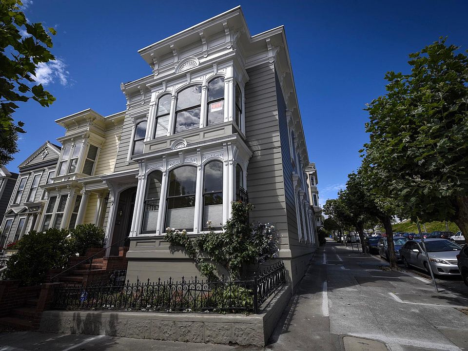 1st image of 2257 Steiner St