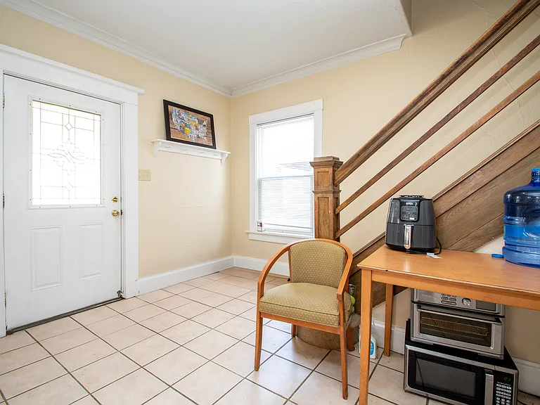 1608 W Fredonia Ave — Photo 5