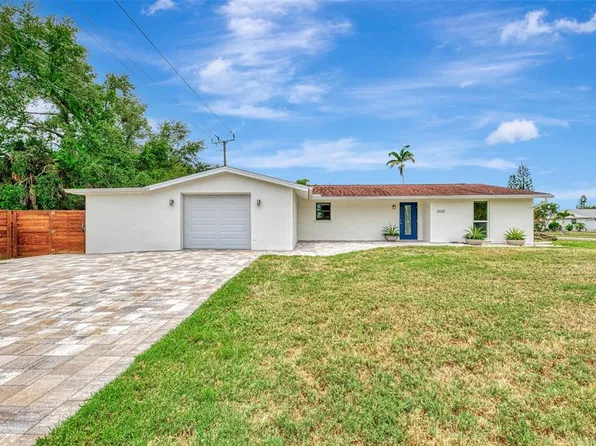 2920 Gulf Gate Dr, Sarasota, FL 34231