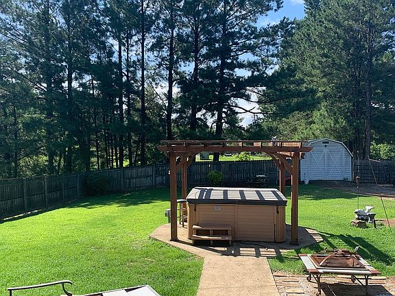 hottub/shed with electricity