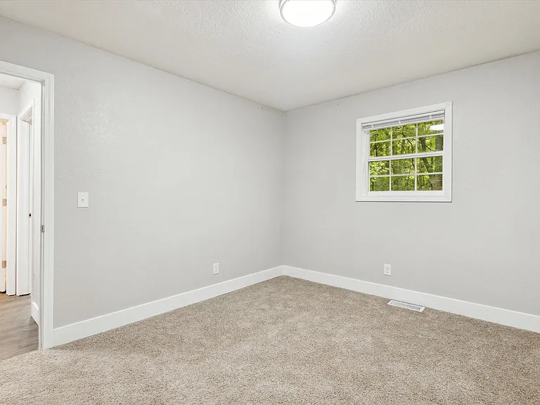 Timber Ridge Apartments (Timber Ridge 64 LLC) — Photo 73