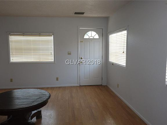 3rd image of 627 Utah St #0