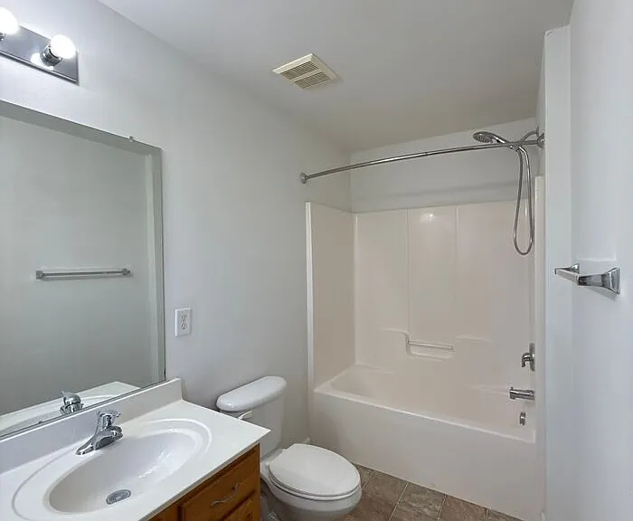 4237 Coulter Xing — Photo 14