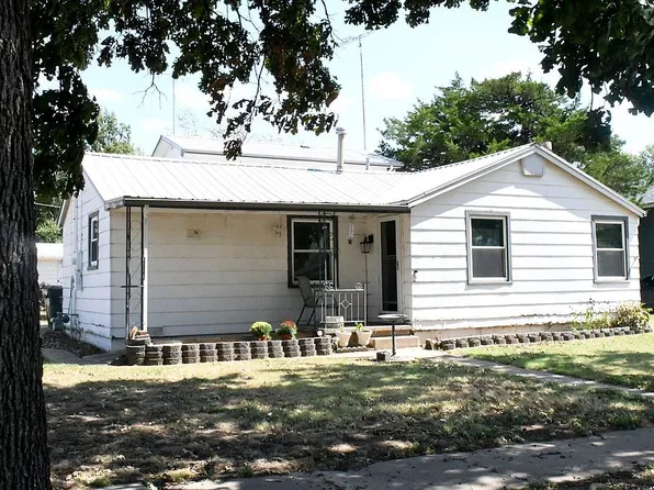 124 S Collingwood St, Pretty Prairie, KS 67570