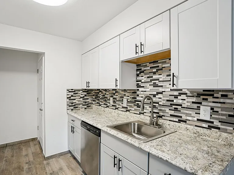 Images Springcreek Apartments — Photo 18