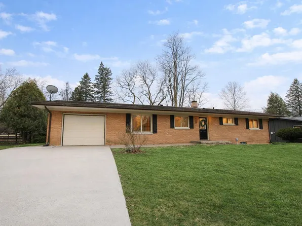 108 Meadow Lark Ln, La Porte, IN 46350