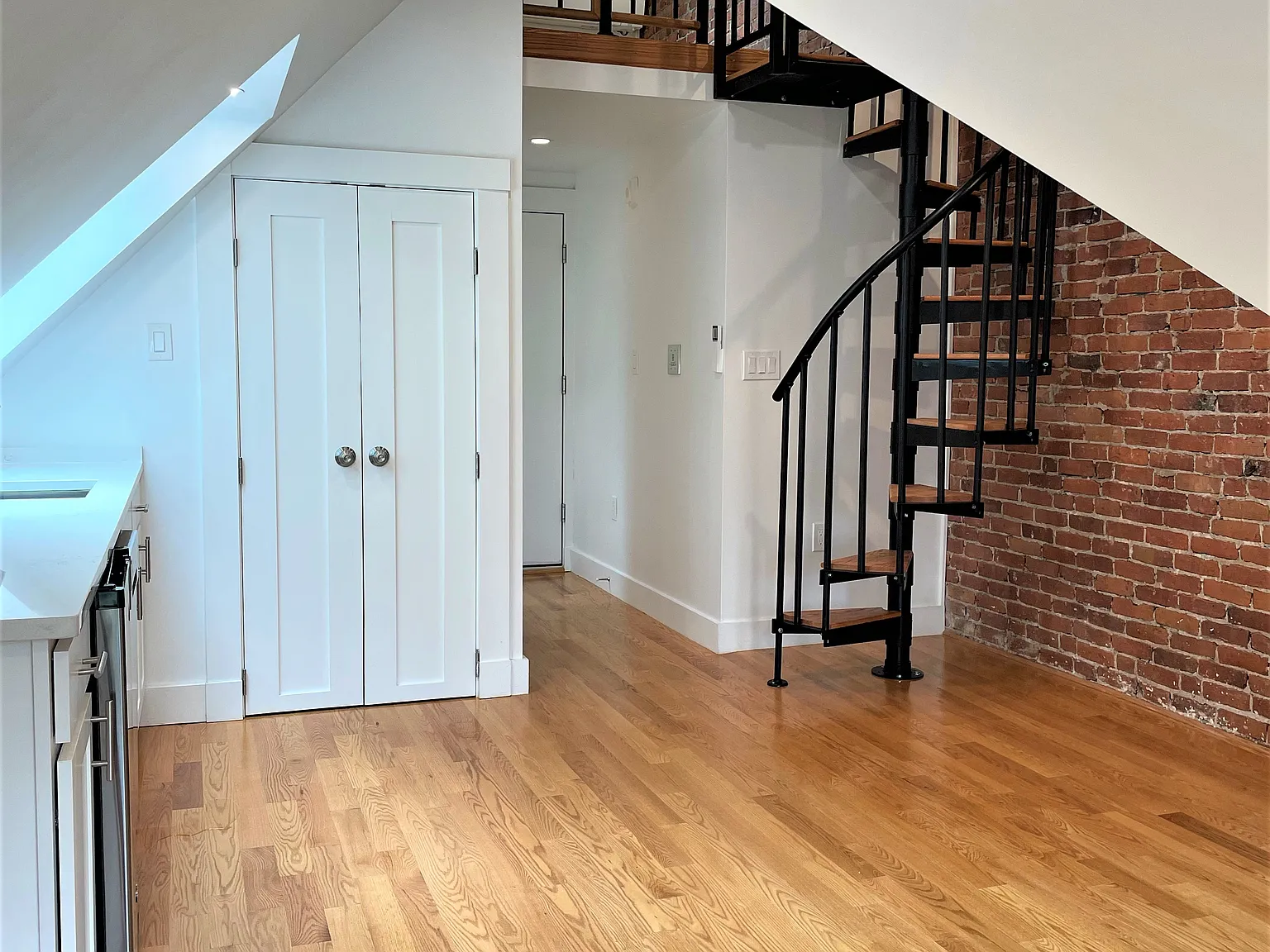 Studio, $1,980 — Photo 1
