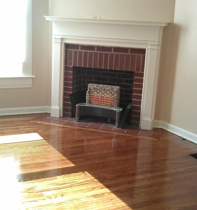 1st image of 165 W Sugartree St
