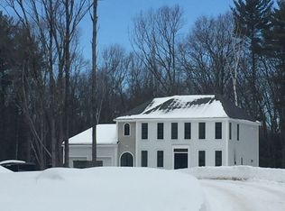 150 Harantis Lake Rd, Chester, NH 03036