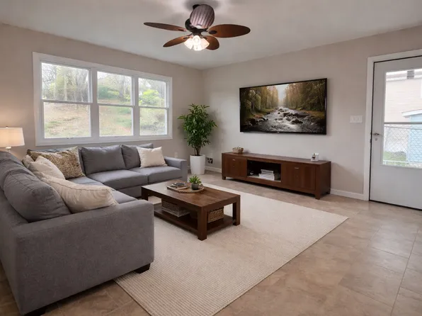 3475 Hylan Blvd #2, Staten Island, NY 10306