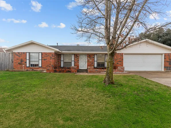 510 Rugby Pl, Bossier City, LA 71111