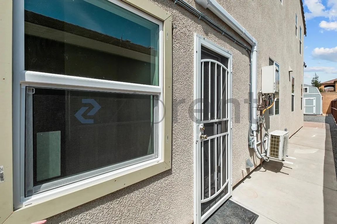 1 bed, 400 sqft, $1,475 — Photo 4