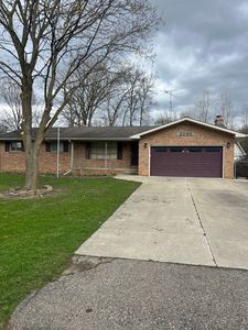 2360 Harmony Dr, Burton, MI, 48509
