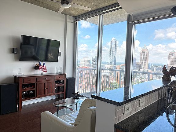 2nd image of 855 W Peachtree St NE #2904