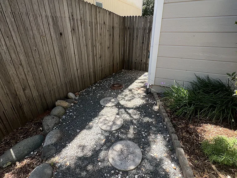 343 Horizon Cir — Photo 4