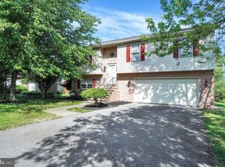 2661 Wyngate Rd, Dover, PA 17315