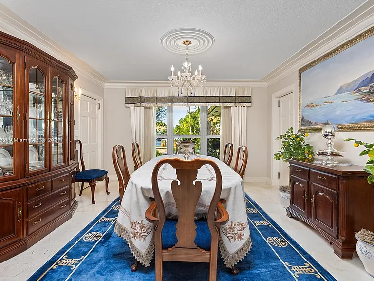 70 Bay Colony Ln — Photo 47