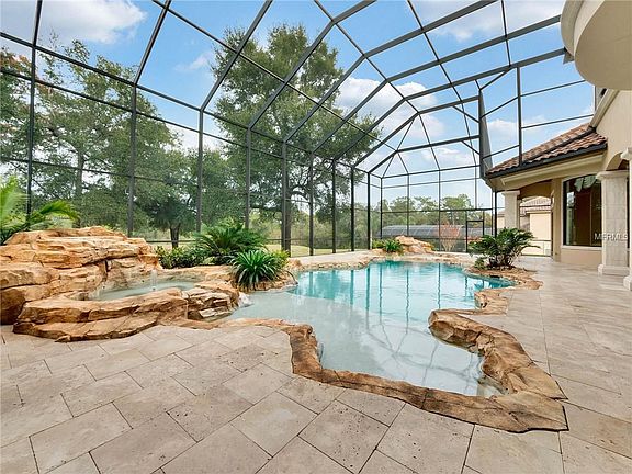 3rd image of 212 Arezzo Ct