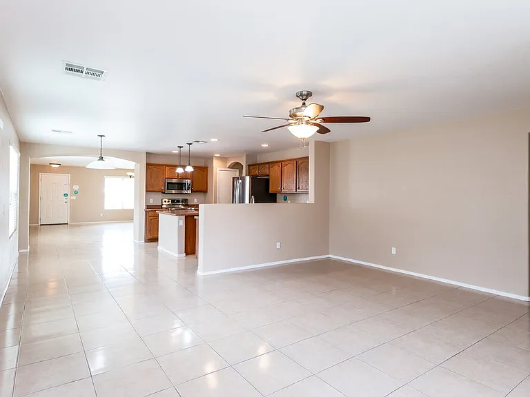 3630 W Mesquite Ave — Photo 4