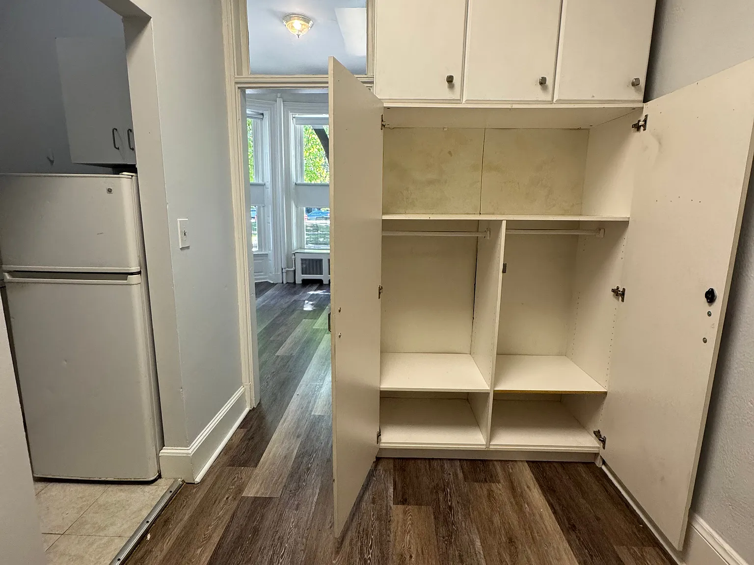 Studio, 400 sqft, $2,250 — Photo 3