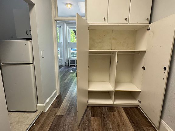 5th image of 471 Commonwealth Ave APT 1R