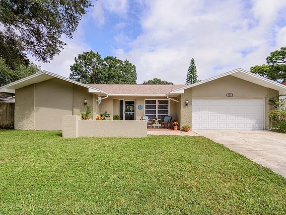 2nd image of 107 Lotus Cir