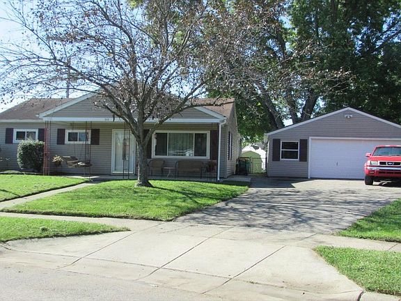 3rd image of 25 Selby Ct