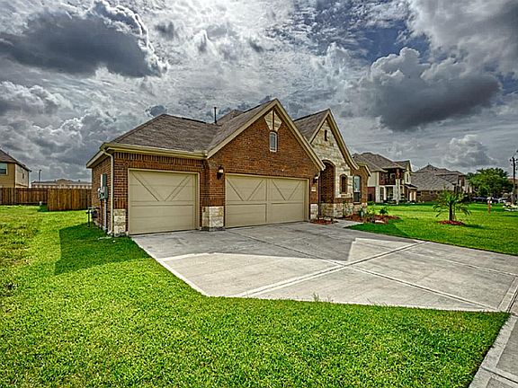 3rd image of 7402 Eastpoint Blvd
