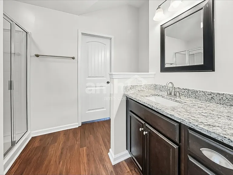 455 Sunbury Dr — Photo 9