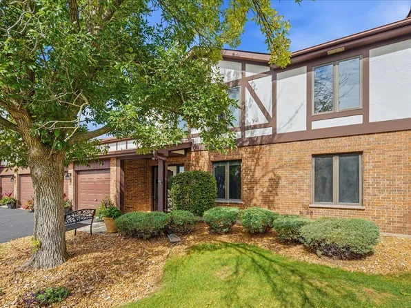 9810 Mill Dr W APT E1, Palos Park, IL 60464