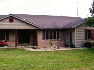 1630 McQueen Rd, New Berlin, IL 62670