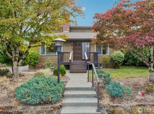 13742 39th Avenue NE, Seattle, WA 98125