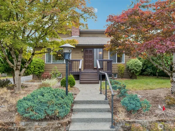 13742 39th Avenue NE, Seattle, WA 98125