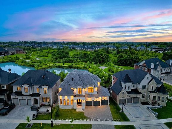 2nd image of 52 Rolling Green Ct