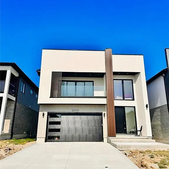 2595 Bateman Trl — Photo 1