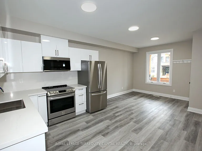 756 Gerrard St E #1 — Photo 7
