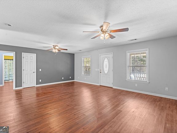 2nd image of 300 Best Bridge Rd