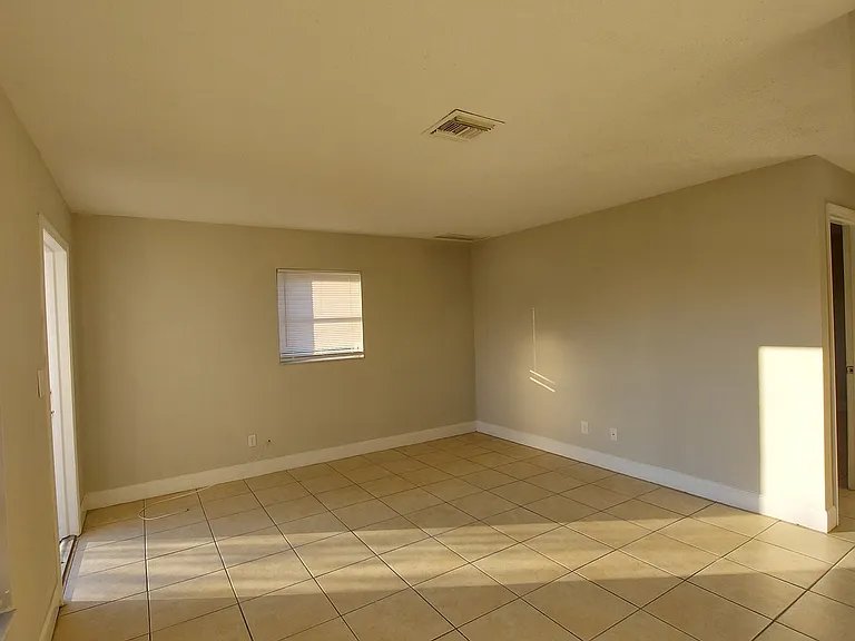16860 Juanita Ave #B — Photo 5