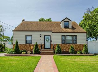 633 Alton Rd, West Hempstead, NY 11552