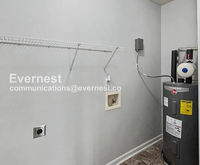 8637 Thomas Rd — Photo 20