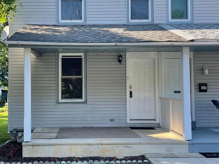 127 Edgehill Ave #5 — Photo 1