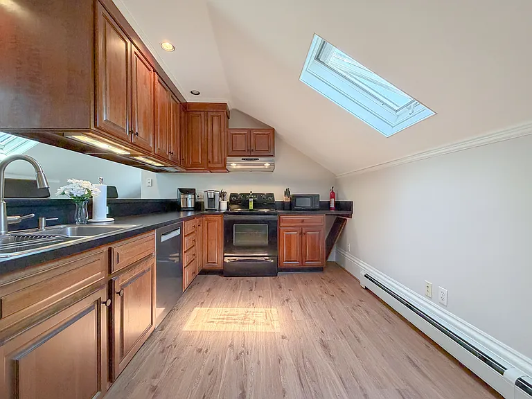 168 Danforth St #3 — Photo 13