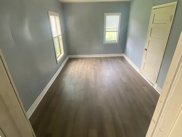 1501 Line Ferry Rd — Photo 4
