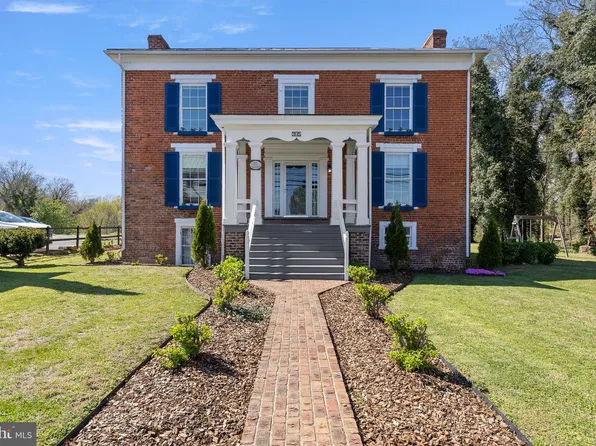 205 N Main St, Madison, VA 22727